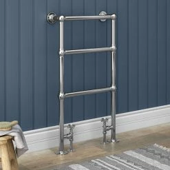 Chatsworth Traditional 949 x 498mm Chrome Towel Rail